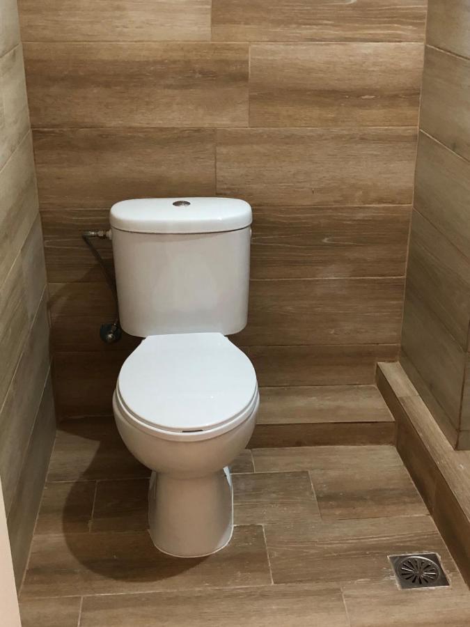 Petros Rooms & Apartments Ликсури Экстерьер фото