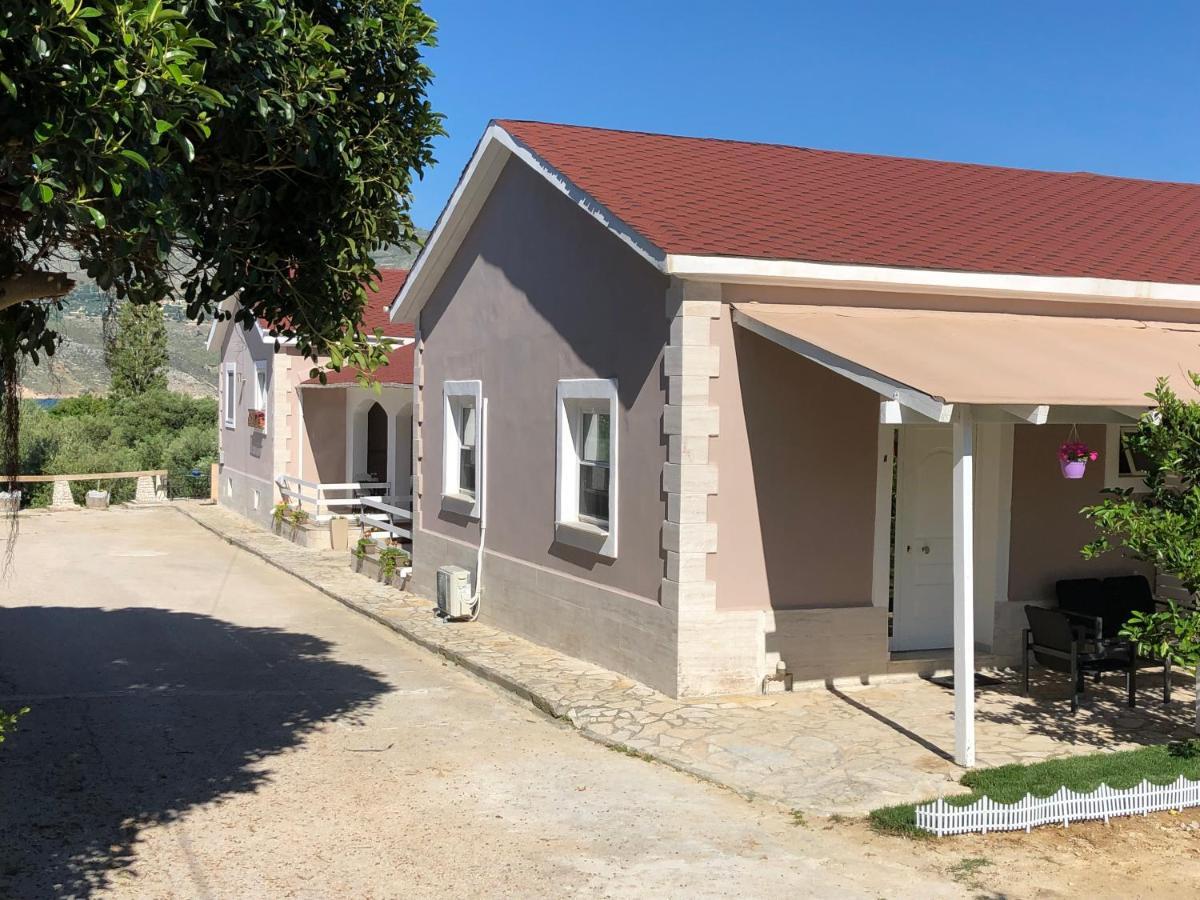 Petros Rooms & Apartments Ликсури Экстерьер фото